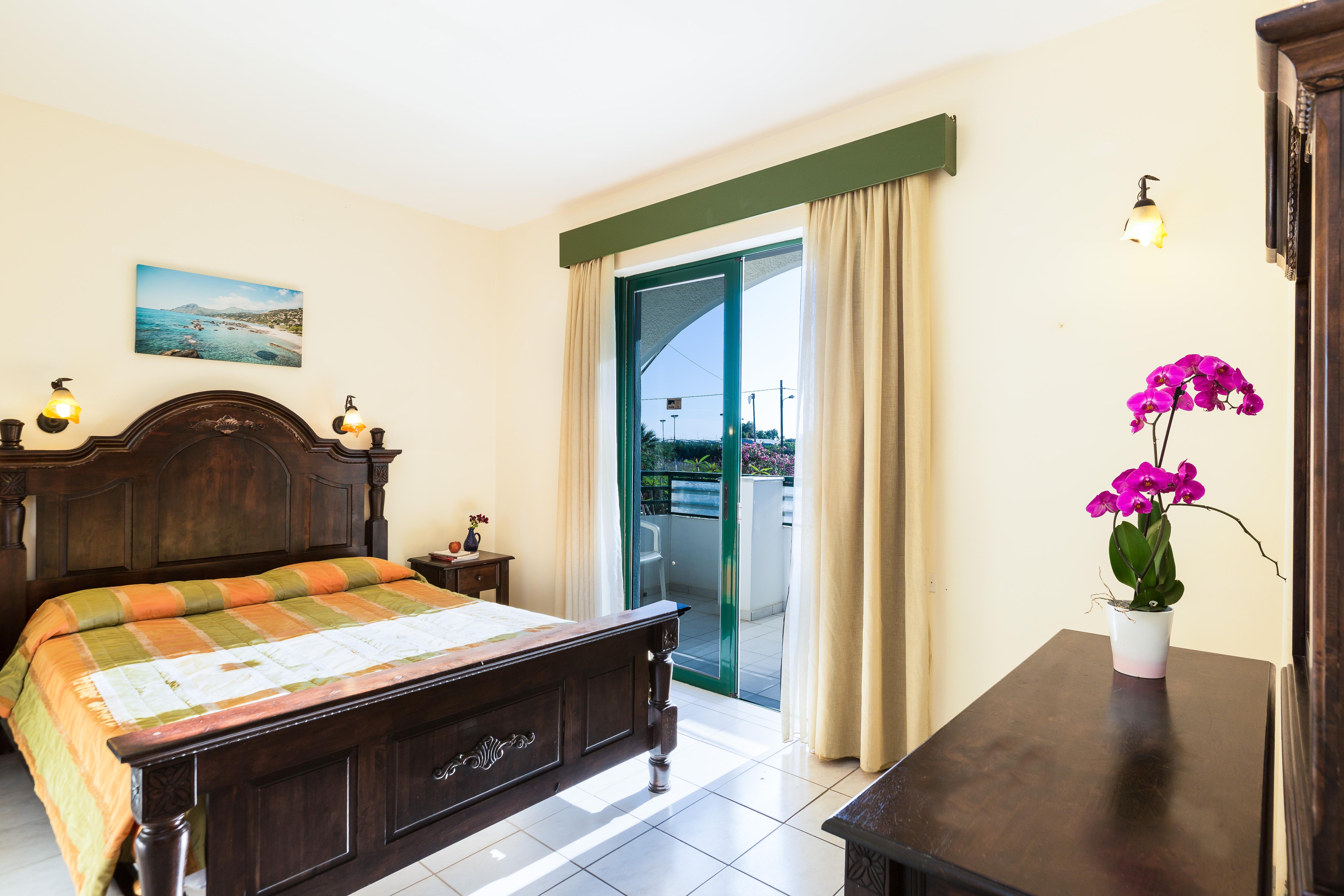 Trefon Hotel Apartments And Family Suites Platanes  Exteriör bild