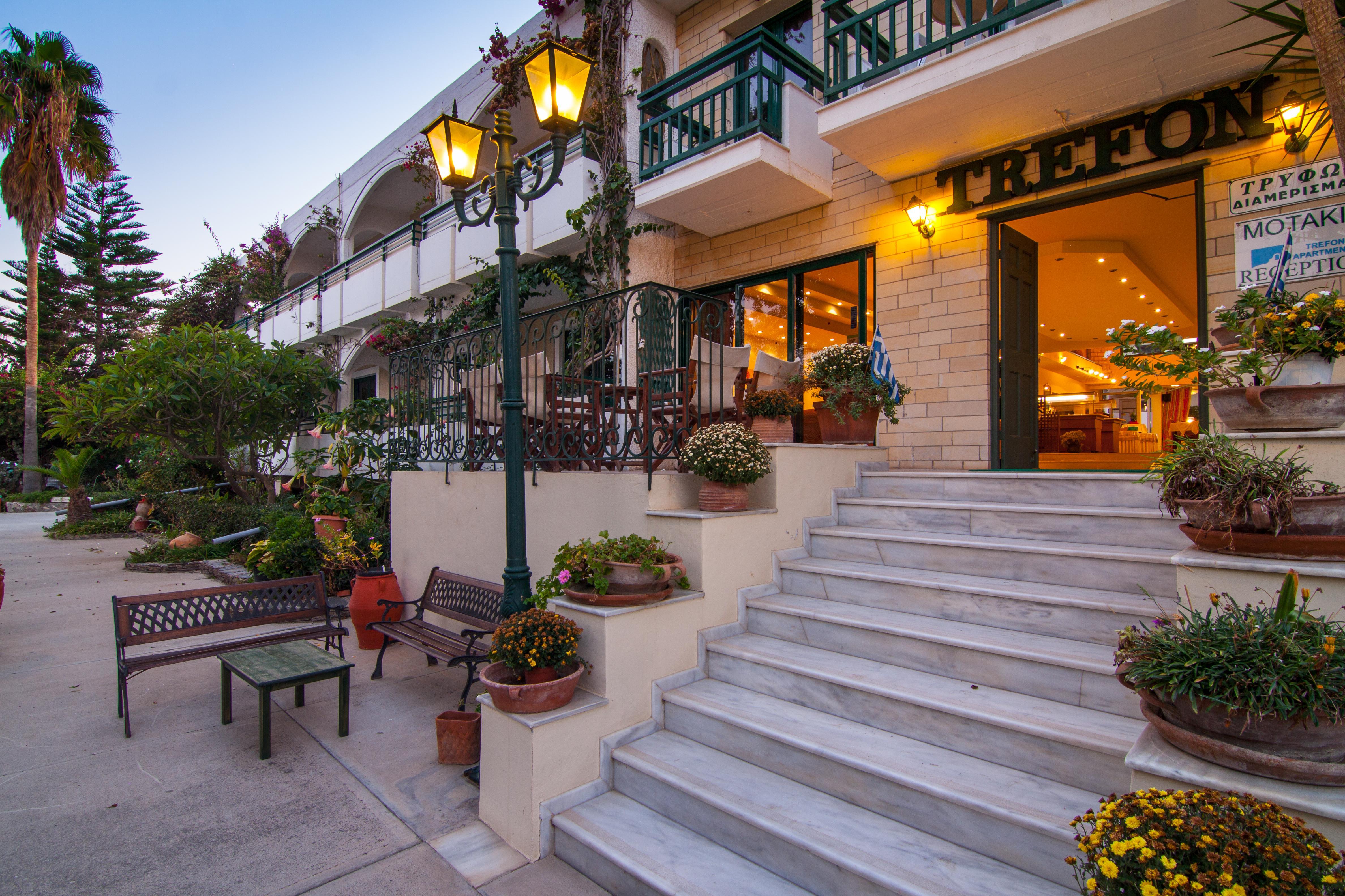 Trefon Hotel Apartments And Family Suites Platanes  Exteriör bild