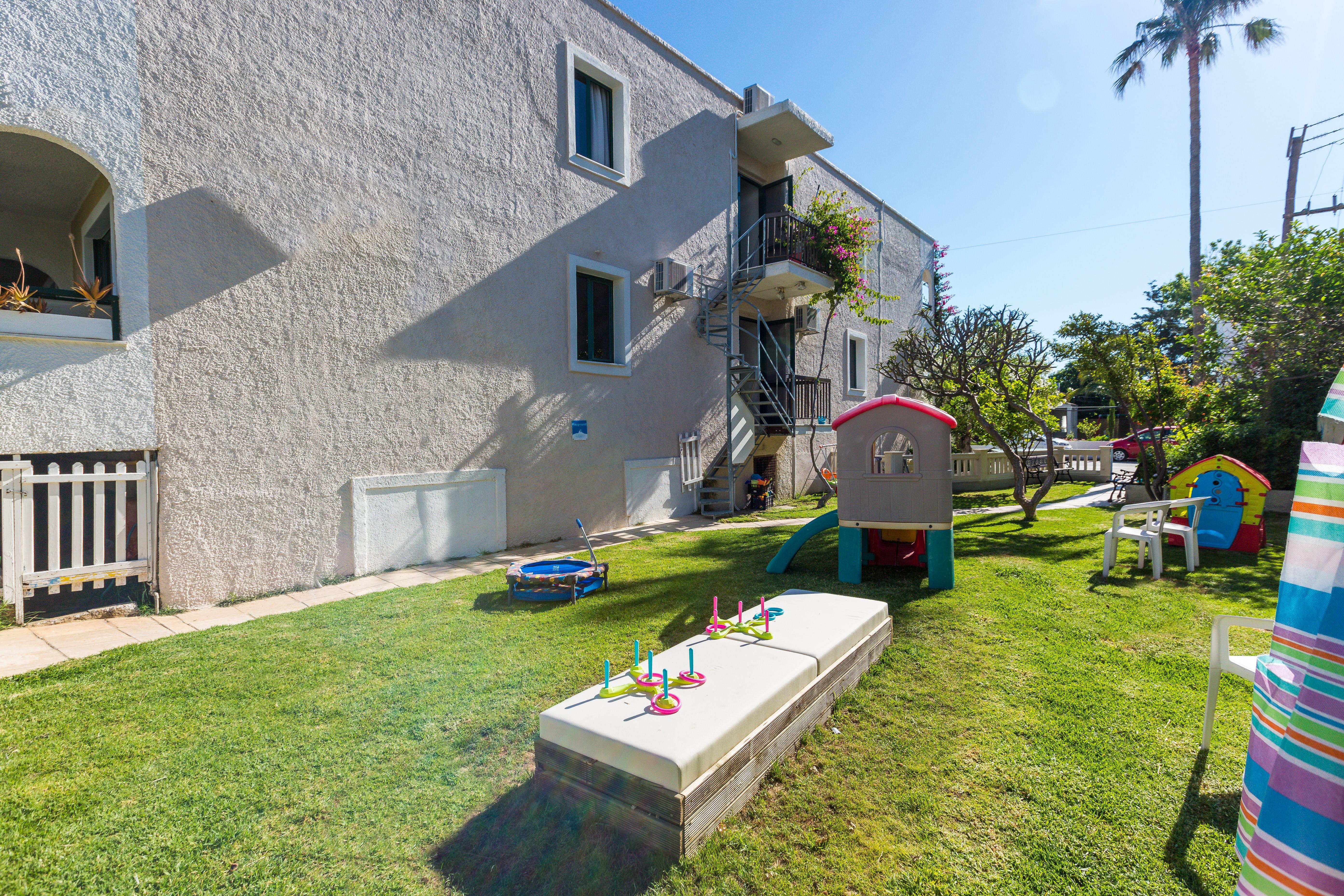 Trefon Hotel Apartments And Family Suites Platanes  Exteriör bild