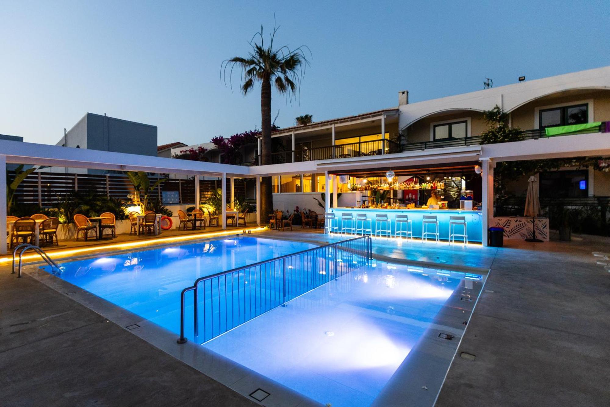 Trefon Hotel Apartments And Family Suites Platanes  Exteriör bild