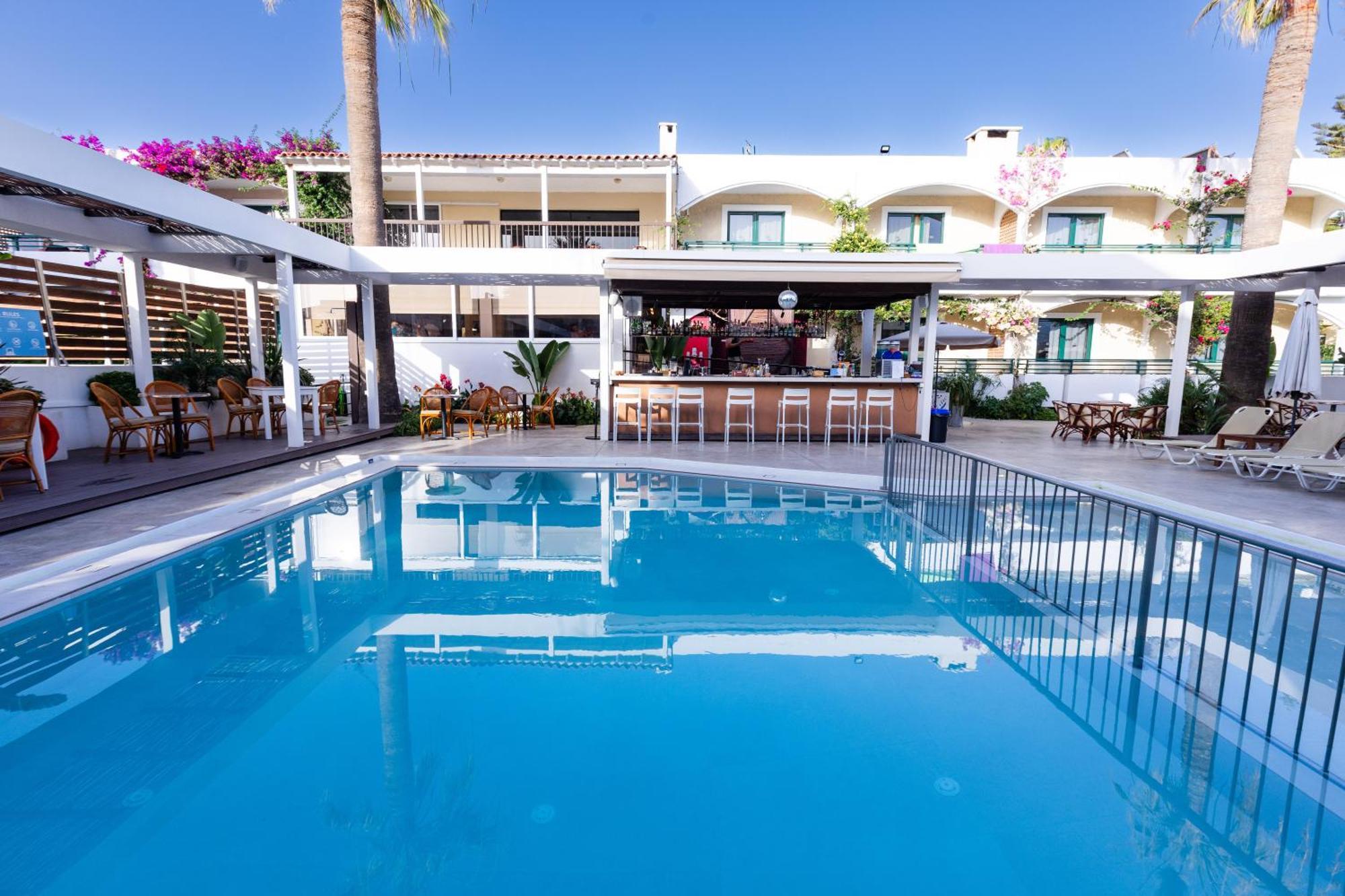 Trefon Hotel Apartments And Family Suites Platanes  Exteriör bild