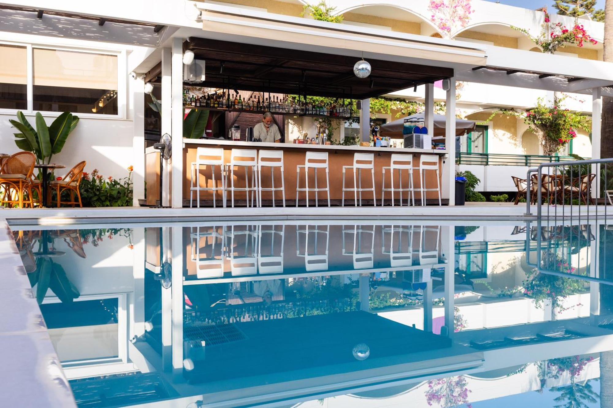 Trefon Hotel Apartments And Family Suites Platanes  Exteriör bild