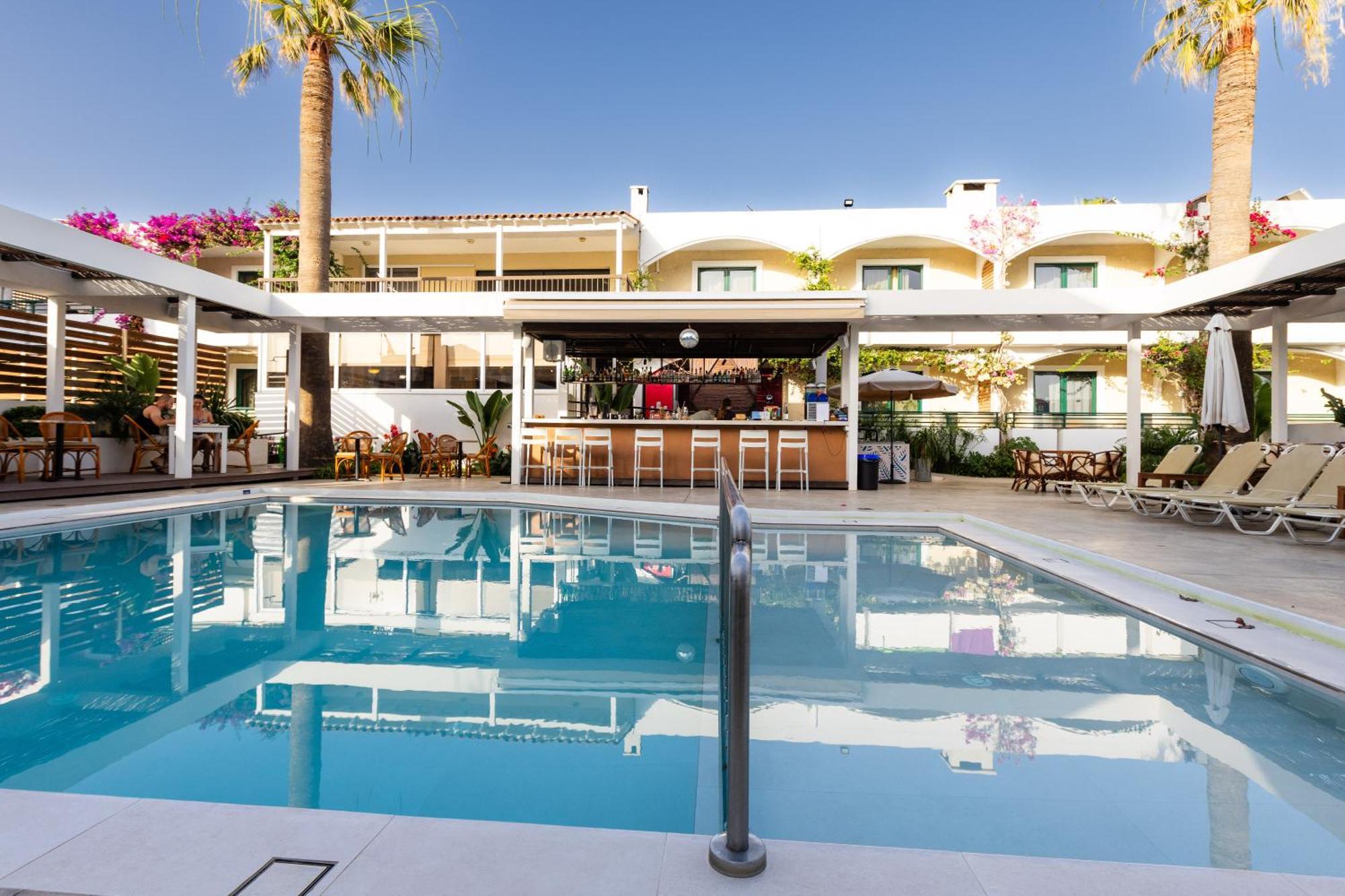 Trefon Hotel Apartments And Family Suites Platanes  Exteriör bild