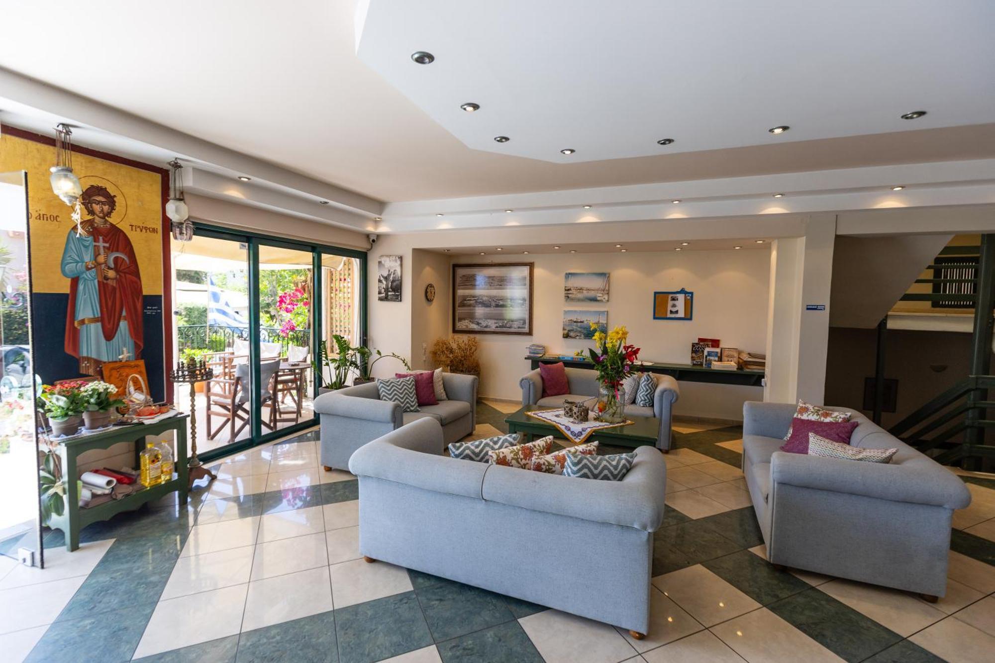 Trefon Hotel Apartments And Family Suites Platanes  Exteriör bild